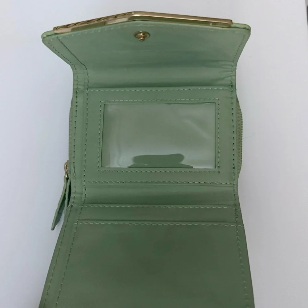 [5x$25] ⭐️ Trifold Sage Green Wallet with Gold Accent Matcha Mint Faux Leather